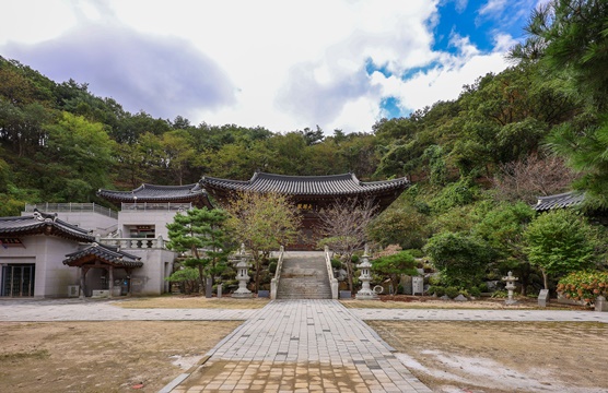 청련사