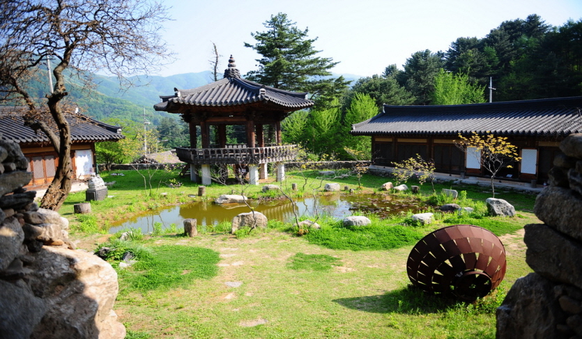 취옹예술관