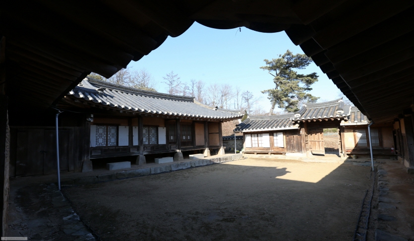 화성정용채가옥
