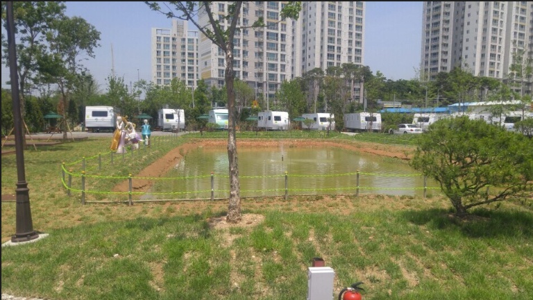 작은 쉼터 캠핑장