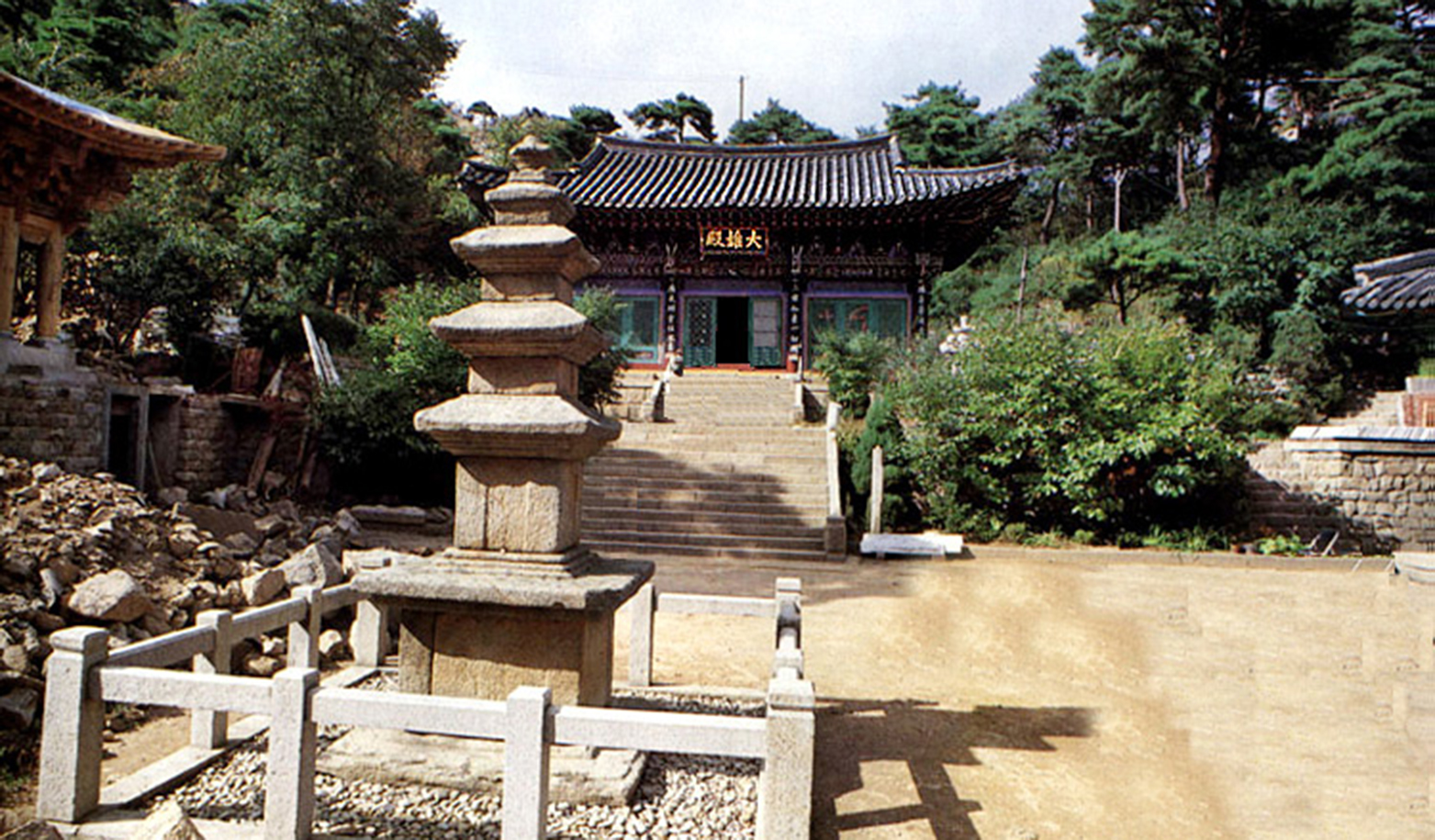 연주암 3층 석탑