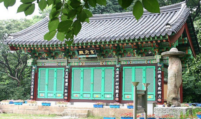 문원리 사지 석조보살 입상