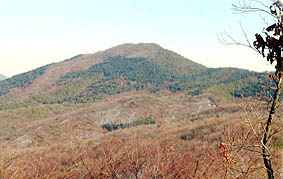 용암산