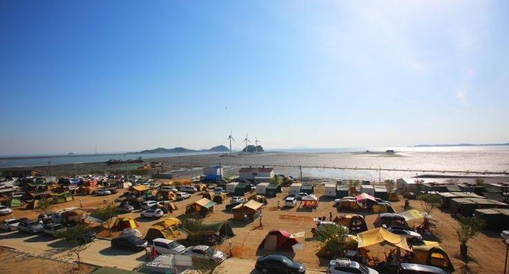 탄도항 노을펜션 캠핑장