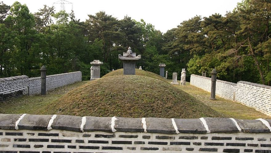취몽헌 오태주 묘역