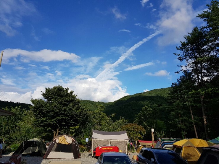 에뜨유명산 오토캠핑장